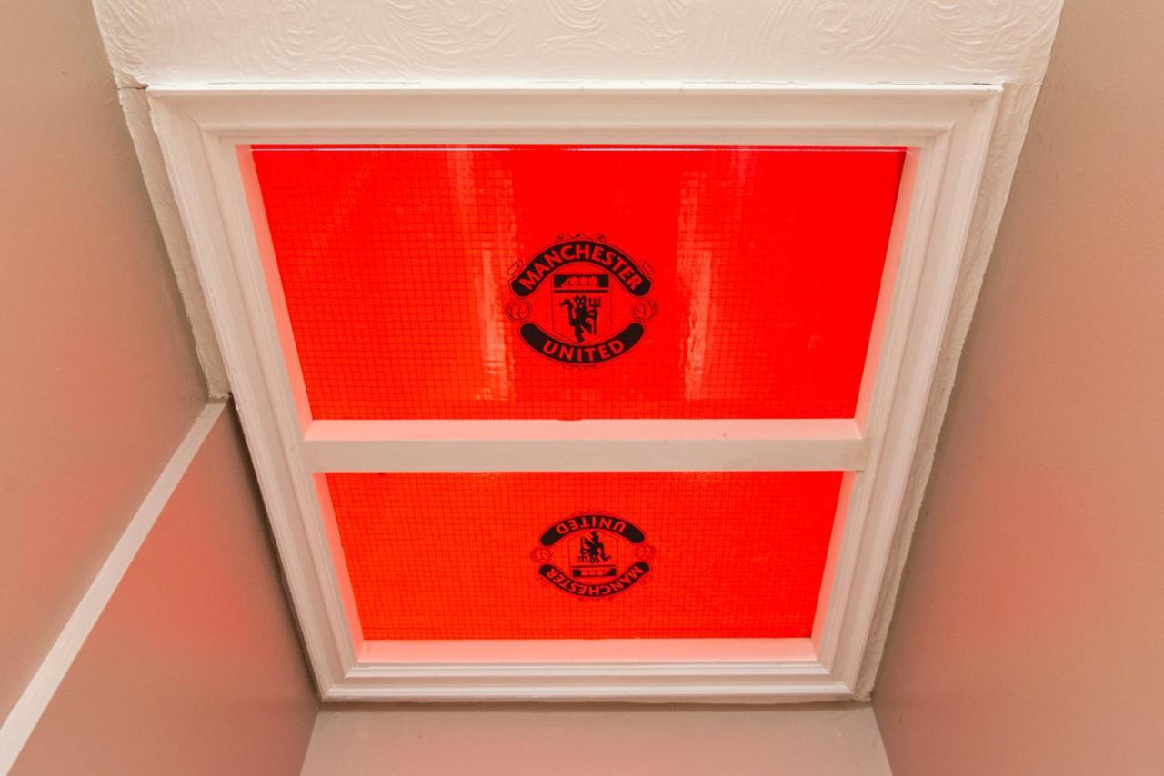 Old Trafford Stadium Hotel Солфорд Экстерьер фото