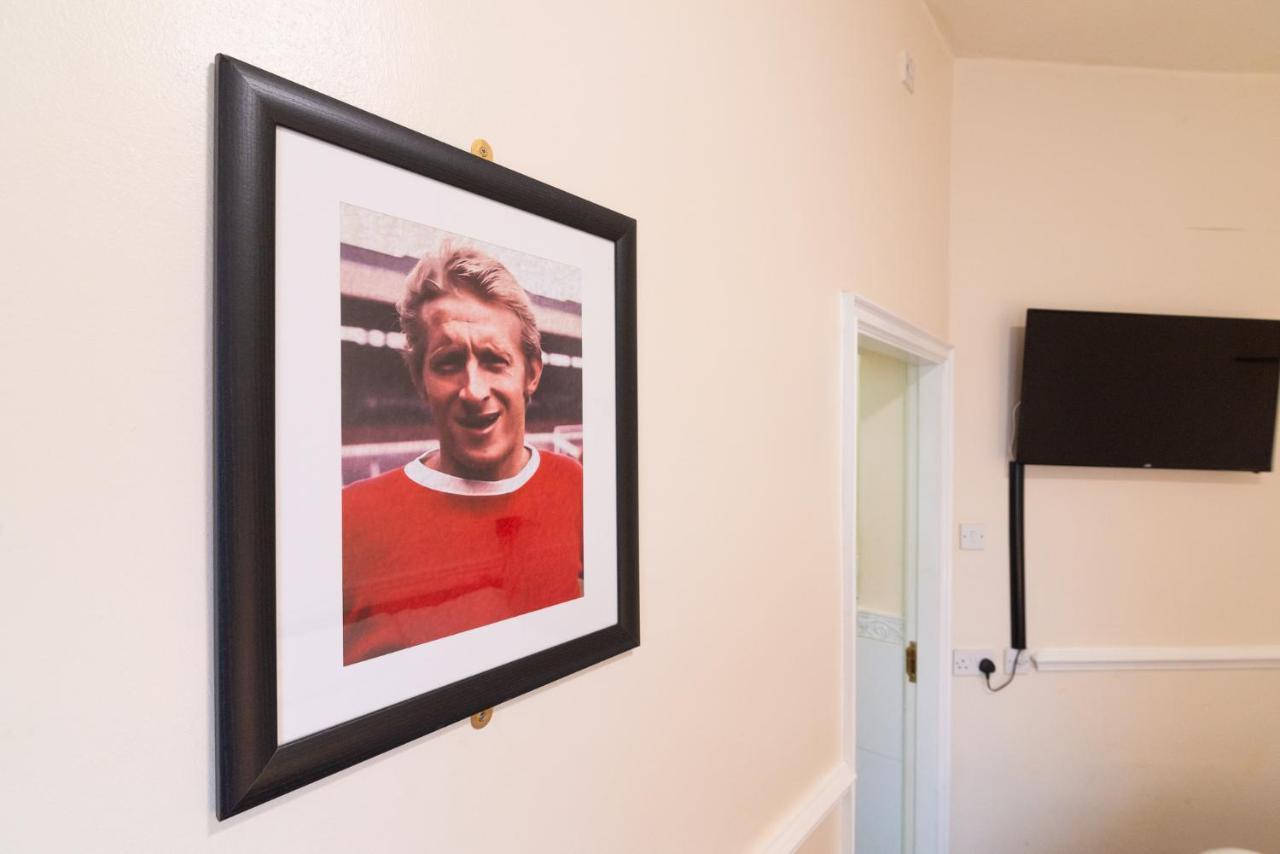 Old Trafford Stadium Hotel Солфорд Экстерьер фото